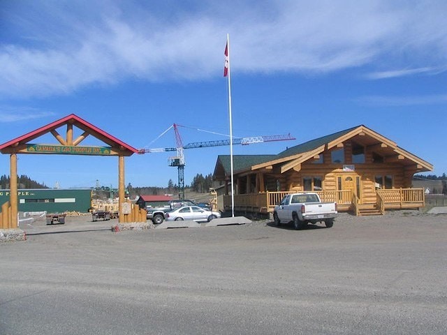 Wooden houses from Canada : construction site