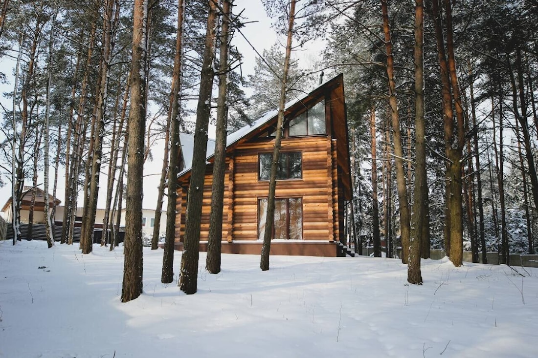 Wooden house in Canadian style with a terrace - project "Andrew"