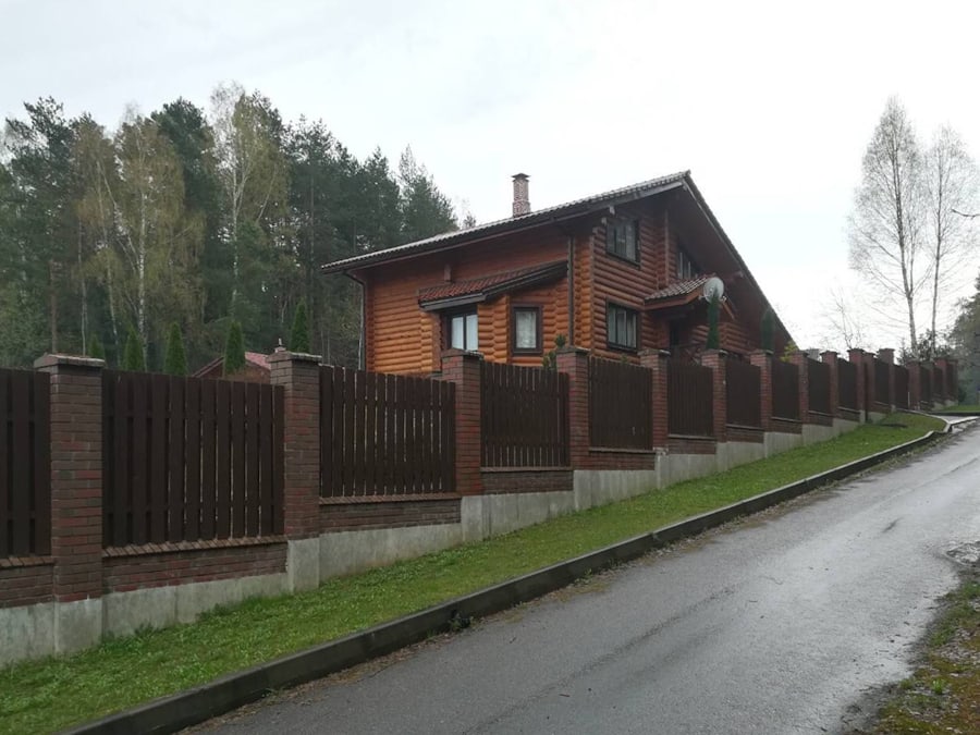 Wooden house plans: One-storey wooden homes designs 220 m²  